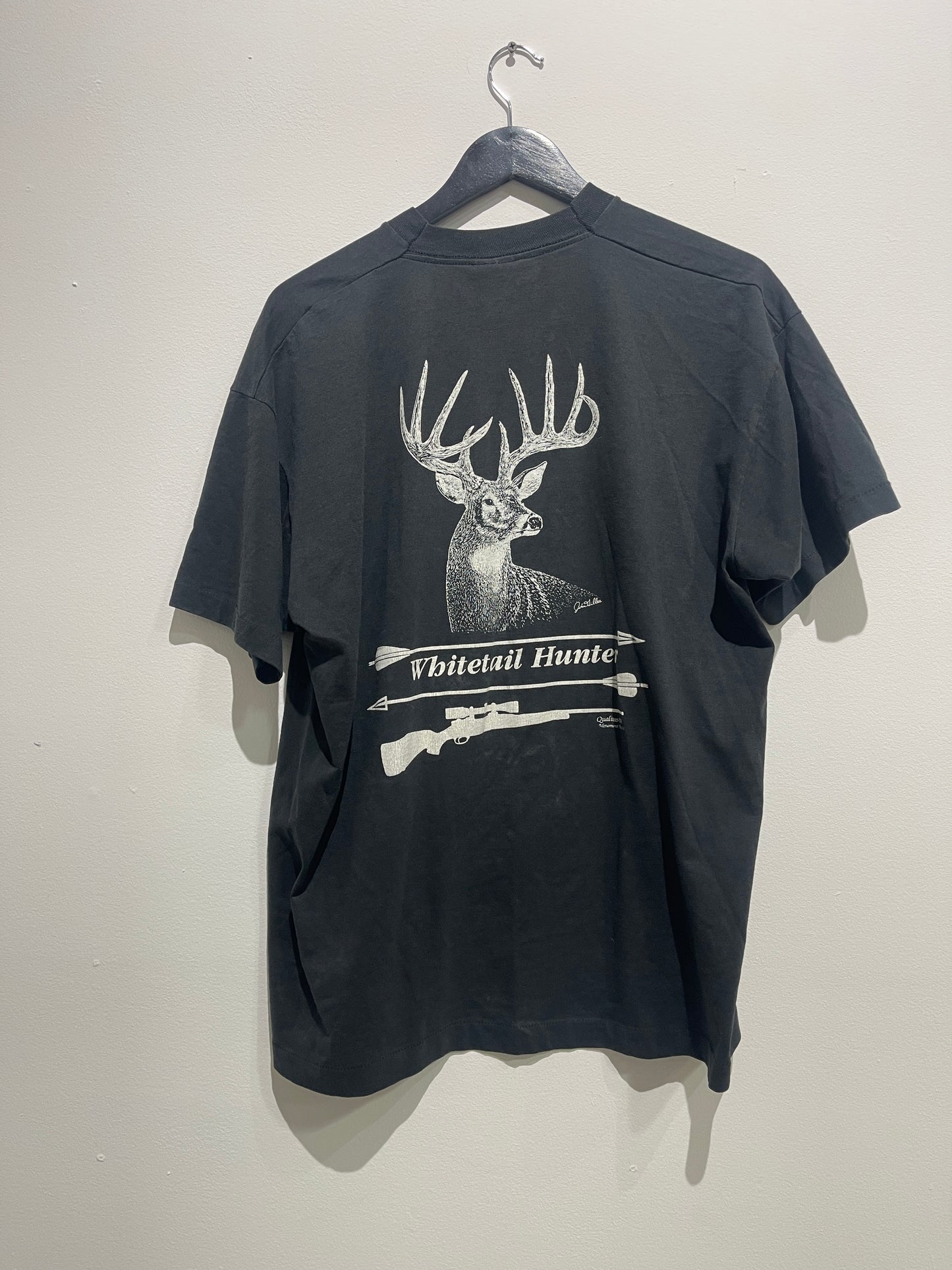Whitetail Hunter ￼